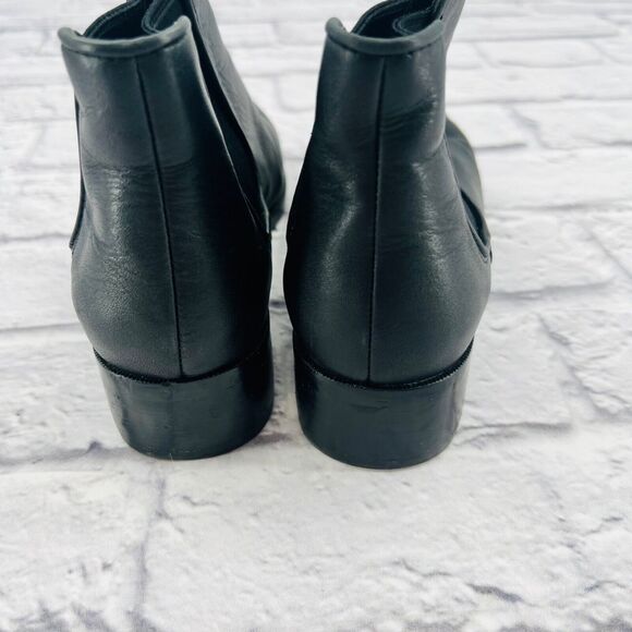 Cole Haan Pull On Chelsea Ankle Boots 6.5 Black Leather Round Toe Block Heel - Picture 7 of 11